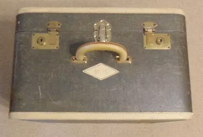 Vintage 1930's/1940's Square Hinged Top Suitcase • $40