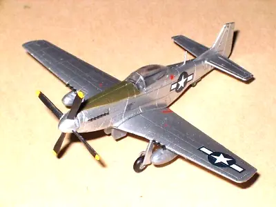 1/144 WW2 Fighter : NAA P-51D Mustang [USAAF] #4 L2 : BANDAI • $16.95