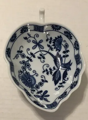 Vienna Woods Fine China Blue By Seymour Mann Leaf Shaped Dish • $16.95