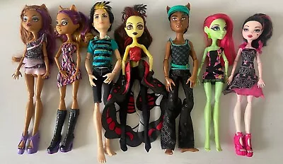 Monster High Doll Bundle; Clawdeen Jackson Boo York Clawd Wolf Draculaura. • $56