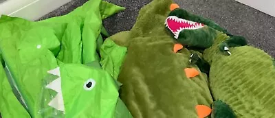 £0.99 • Buy Job Lot Boys Bundle Dinosaur Rain Coat Back Pack Bag & Cosy Blanket Age. 3-4 4-5