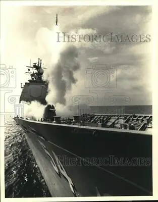 1987 Press Photo Missile Test Fire On USS Antietam - Hcm01682 • $19.99