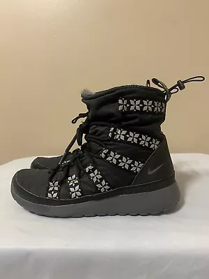 Nike Womens Roshe Run Hi Sneaker Boots Black Size US 8.5 • $63.99