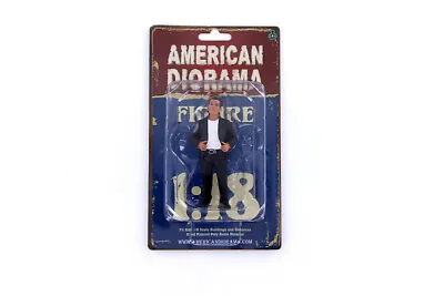 MANUEL HANGING OUT 2 AMERICAN DIORAMA 1:18 Scale Figurine 4  Male Man Figure • $8.59