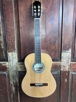 Antonio Hermosa AH8 Full Size Mahogany Cedar Top Classical Nylon Acoustic Guitar • $165