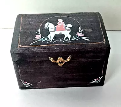 Dollhouse Miniature Vintage Artist Hand Painted & Signed Round Top Trunk 1:12 • $64.79