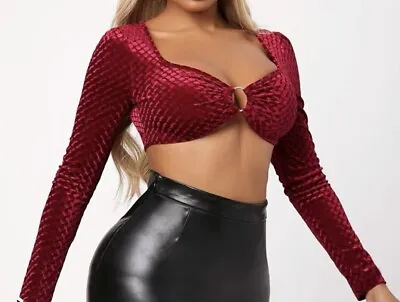 Red Velvet Perforated Ring Front Crop Top XS • £2.95