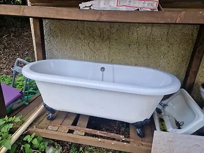 Double Ended Roll Top Bath • £100