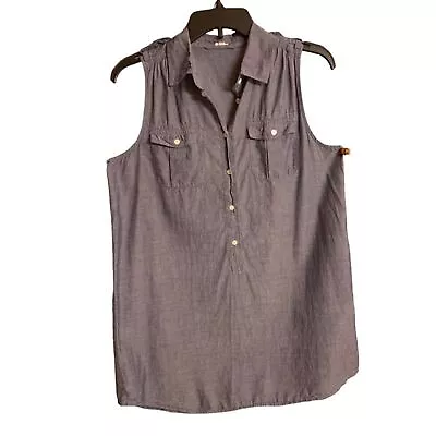 J Crew Button Down Sleeveless Chambray Top Size Small • $15