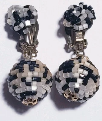 Vintage JAPAN Black White Glass Bugle Beads Dangle Clip On 60's Earrings  • £11.40