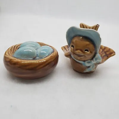 Vintage Arcadia Ceramic Salt & Pepper Shakers Blue Bonnet Bird & Nest Eggs • $9.90