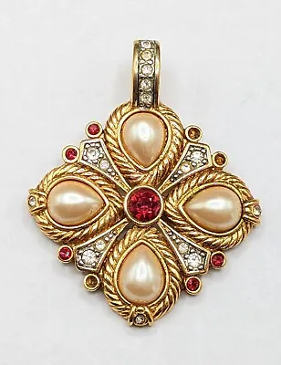 RARE Avon August Conference Achiever 1995 Pearl Rhinestone Maltese Cross Pendant • $20