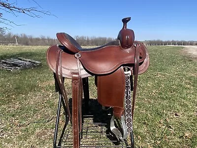 17” Cashel Outfitter Trail Saddle Made By Martin Saddlery • $1800