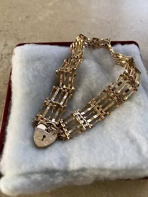 Ladies Delicate Vintage 9ct Gold 5 Bar Gate Bracelet • £250