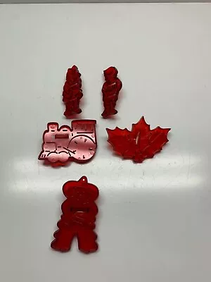 Set 5 Red Plastic Christmas Cookie Cutters Vintage Plastic USA HRM  • $20.55