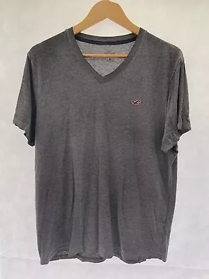 £10.99 • Buy T Shirt Hollister Size L Grey Cotton Blend V Neck Logo Mens