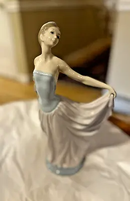 $125 • Buy Lladro Porcelain Figurine The Dancer Ballerina 5050