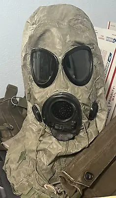 U. S. M-17 Gas Mask W/ Chemical Hood & Original Carry Bag *- • $143.86