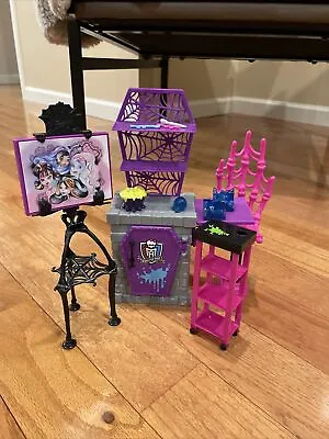 Monster High Art Class Studio Playset Furniture And Accessories Incomplete • $25