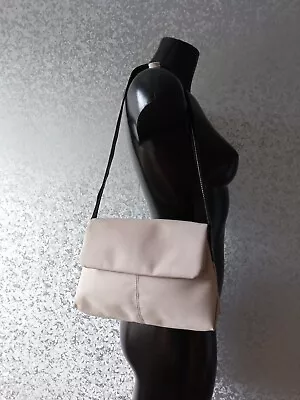 Jasper J Conran Cream Fabric Handbag Shoulder Bag Size 27x 18x 8 Cm • £10