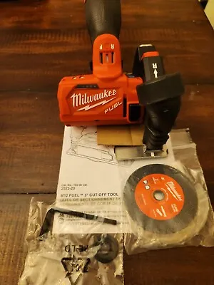 Milwaukee 2522-20 M12 12 Volt FUEL™ 3  Compact Cut Off Tool Includes 3 Blades • $99.99