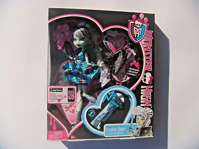 2011 Mib Monster High Draculaura's Sweet 1600 Frankie Stein Gift Set • $125