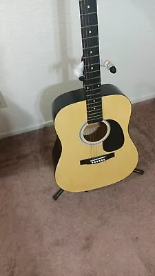 WFM Mitchell MD40 Acoustic Guitar • $40
