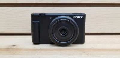 $350 • Buy Sony ZV-1F Vlog Camera For Content Creators And Vloggers - Black