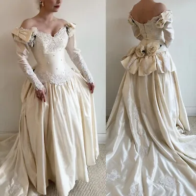 Vintage Satin Wedding Dresses Ruffles Princess Lace Off Shoulder Bridal Gowns • $133