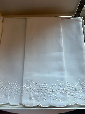 3 Vintage White Linen Embroidered Kitchen - Bath Towels  Grande Maison De Blanc • $99