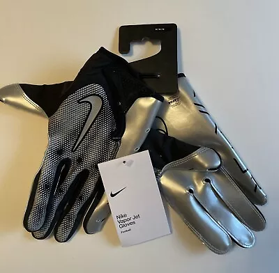 NWT Nike Vapor Jet 7.0 Football Gloves Men's SZ Medium N1007029-063 Silver/Black • $29