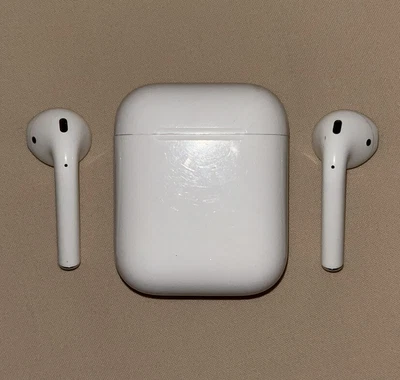 $61 • Buy Apple AirPods 1st Generation With Charging Case - White