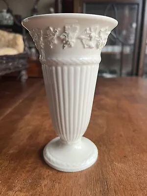 £8.50 • Buy Wedgwood Queensware Bud Vase