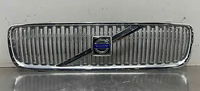 2005 Volvo V70 Series Grille Trim Panel Insert Assembly Oem 08693346 05 06 07 • $139.99