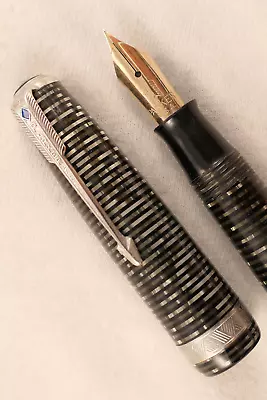 Vintage 1941 Silver Pearl Striped Parker Vacumatic  Long Major  Fountain Pen • $58.99