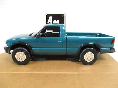 Amt / Ertl - 1994 Chevrolet S-10 Zr2 Zr-2 4x4 Pickup Truck (teal) Dealer Promo • $14.95