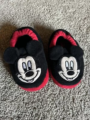 Disney Mickey Mouse Slippers  Toddler 9/10 Boys Or Girls Character Slippers • $11.99