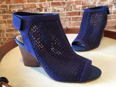 Vince Camuto Moody Blue Perforated Leather Dastana Peep-toe Sandal 9 New • $39.95