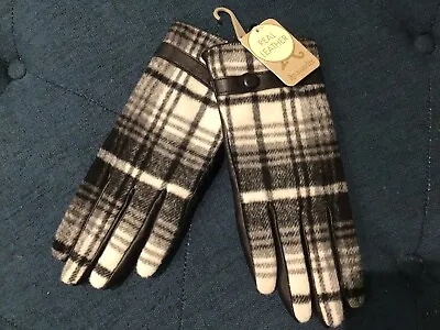 Real Leather Black Insulated Gloves For Women Accessorize Size 7 • £14.50