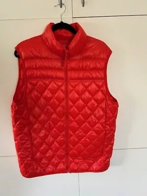 Uniqlo Men’s Orange Down Vest XL As New • $30