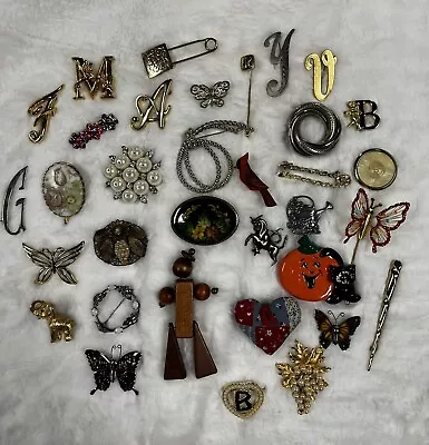 Lot Of 34 Vintage Brooches And Pins Unsigned Monogram Butterflies Floral Faces • $0.99