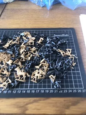 1/72 Toy Soldiers Job Lot Normans And Anglo Saxons • £4.20