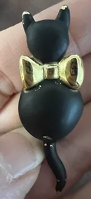 Cat Brooch Vintage Matte Black Cat With Gold Tone Bow 2  Brooch Pin • $8