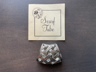 $5 • Buy Women’s Silver Scarf Tube Slide Ring Accessory Excellent Condition LOVELY