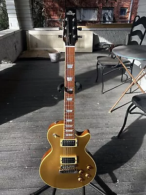 Heritage H150 Gold Top Guitar • $3200