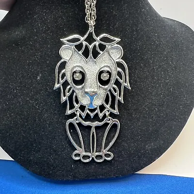 Vintage Silver Tone Articulated Lion W/ Rhinestone Eyes Large Pendant Necklace • $18.95