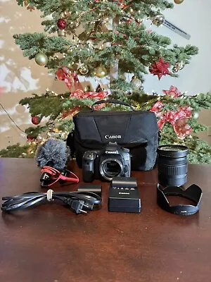 Canon DLSR 80D Bundle • $850