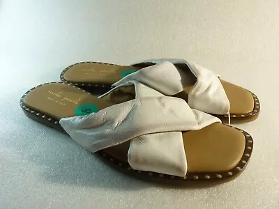Mila Paoli Women Shoes Sandals White Slide Flat Size 8 SKU 11714 • $21
