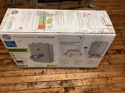 $725 • Buy Rheem RTGH-95DVLN-2 9.5 GPM Indoor Natural Gas Tankless Water Heater