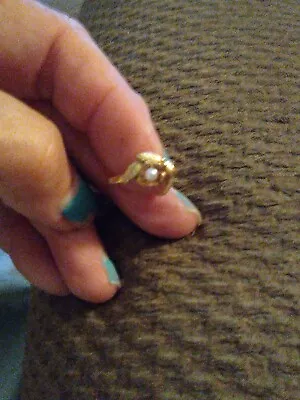 VTG BLACK HILLS GOLD  WITH PEARL 10k Y. G. RING  LEAF DESIGN SIZE 6 • $75